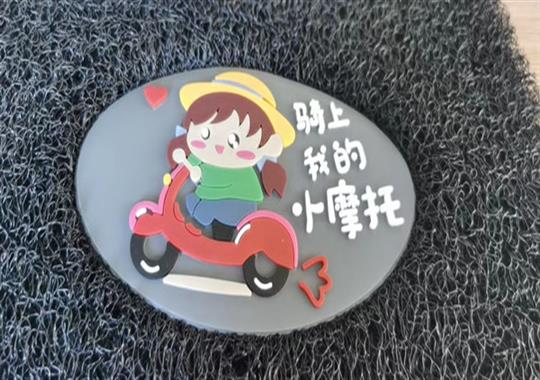 矽利康商標(biāo)壓花機_滴塑商標(biāo)高頻壓花機